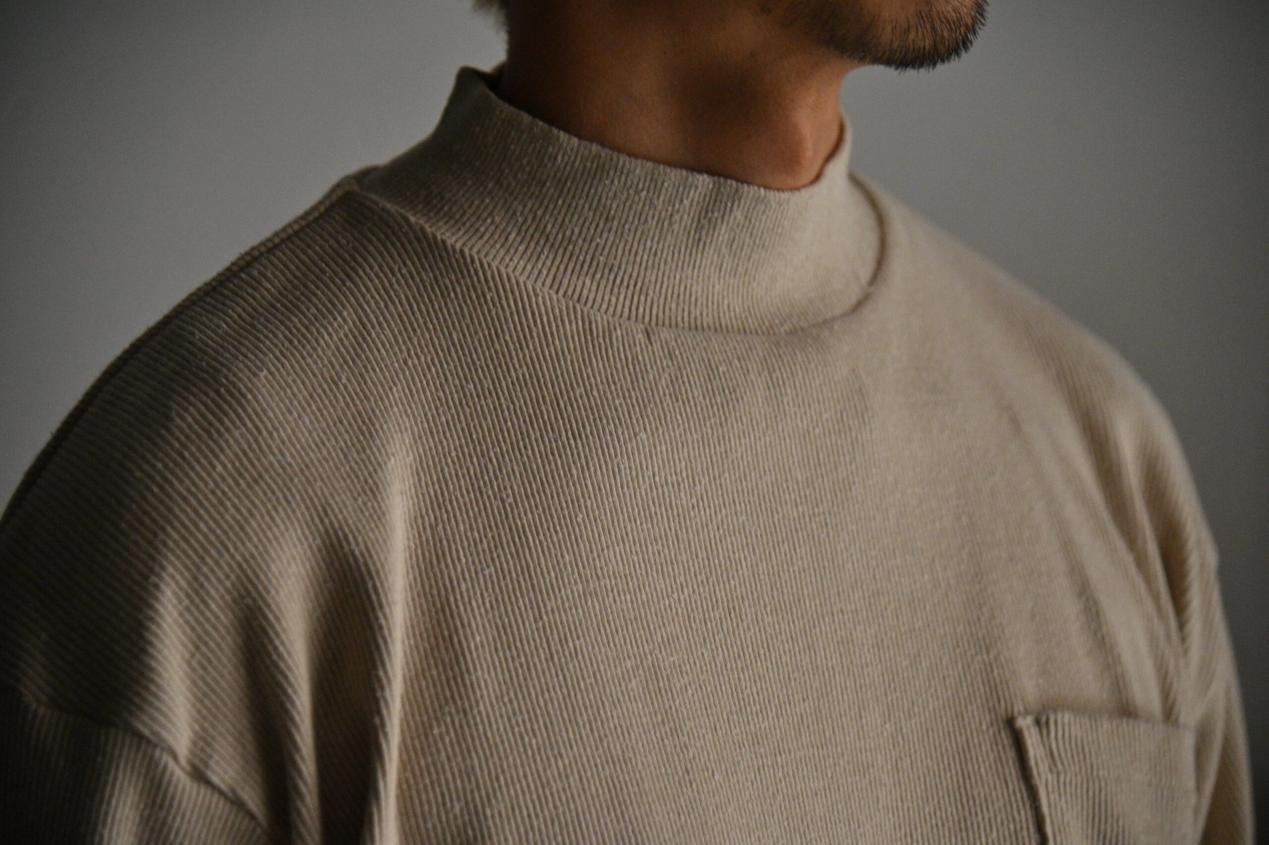 OLD JOE｜MOCK-NECK SILK NEP RIBED TOPS- STOTELA clothing store