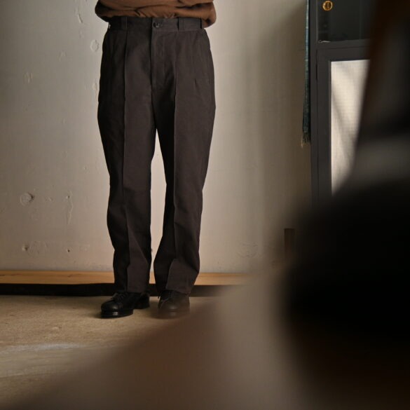 オールドジョー フロントタックアーミートラウザー　32インチ　アイヴォリー OLD JOE｜FRONT TUCK ARMY TROUSER- STOTELA clothing store